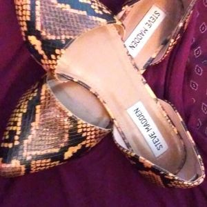 Steve Madden pointy toe flats